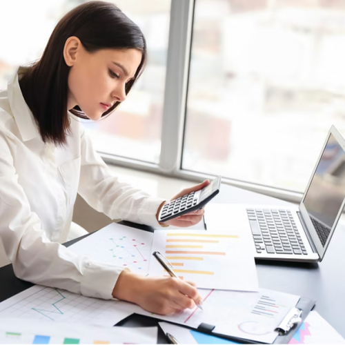 Manager bei der Datenanalyse